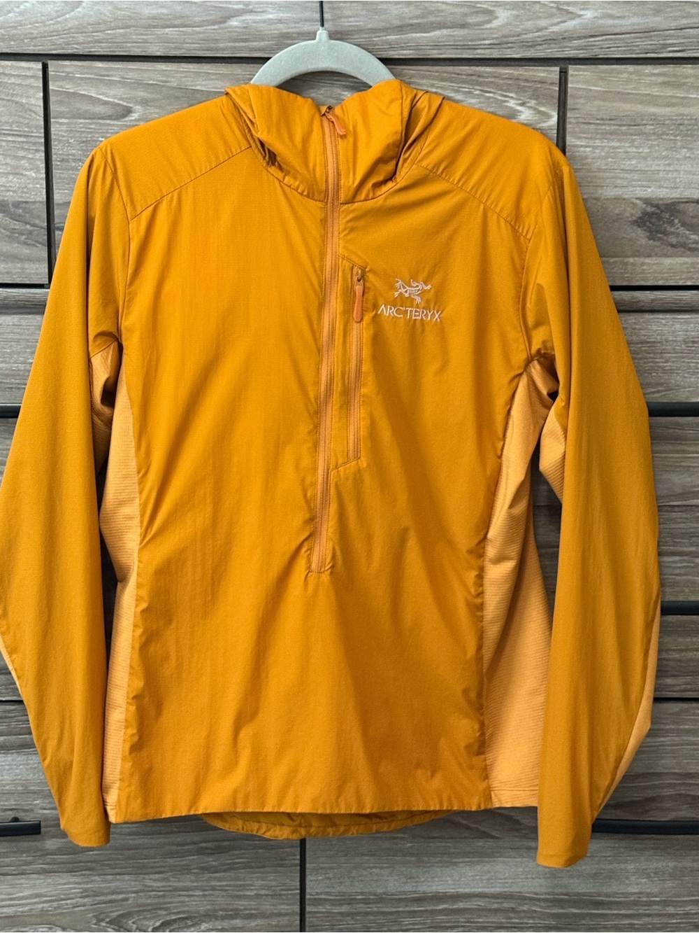 Arc'teryx Atom SL Anorak Size Medium Revel Orange
